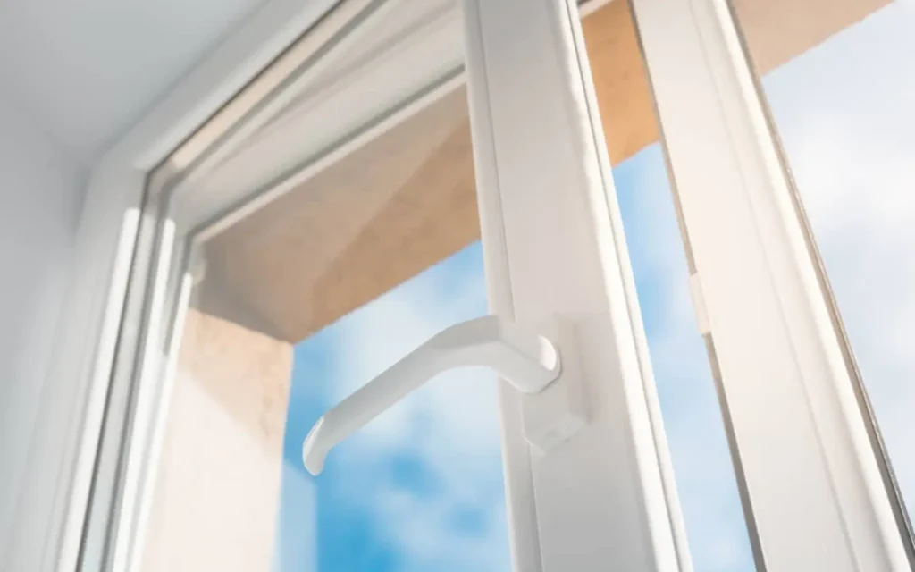 Fenetre-logic-habitat-66